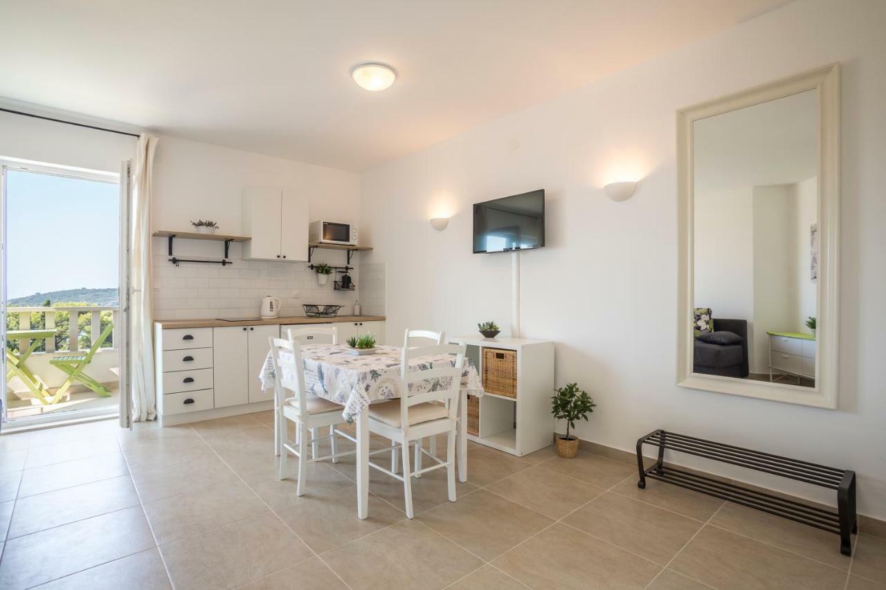 Apartmani Mariela Maslinica Rom bilde